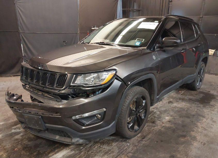 Photo 2 of 2019 Jeep Compass ALTITUDE 4X4 (VIN 3C4NJDBBXKT842651)