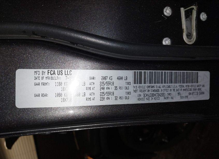 Photo 9 of 2019 Jeep Compass ALTITUDE 4X4 (VIN 3C4NJDBBXKT842651)