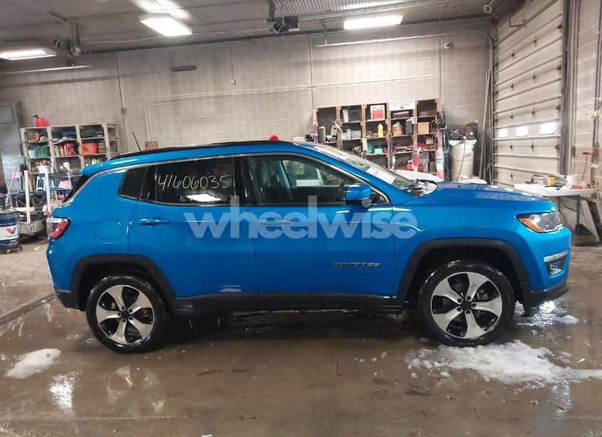 Photo 13 of 2020 Jeep Compass LATITUDE 4X4 (VIN 3C4NJDBBXLT104849)