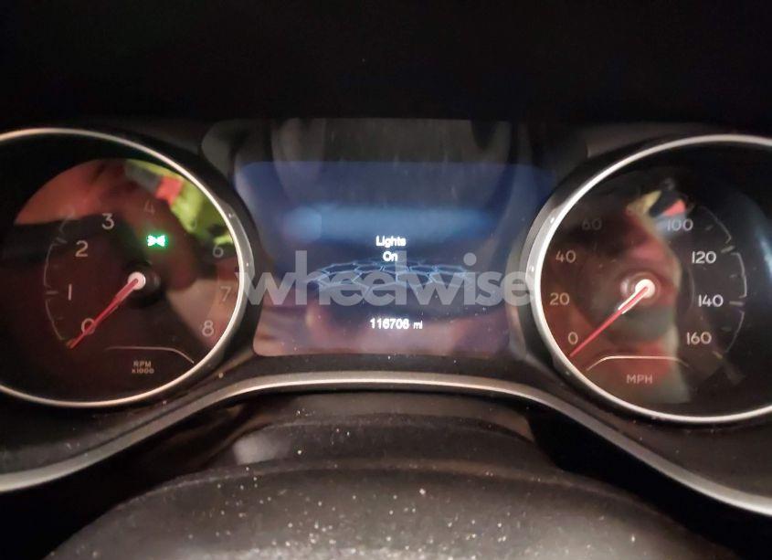 Photo 7 of 2020 Jeep Compass LATITUDE 4X4 (VIN 3C4NJDBBXLT104849)