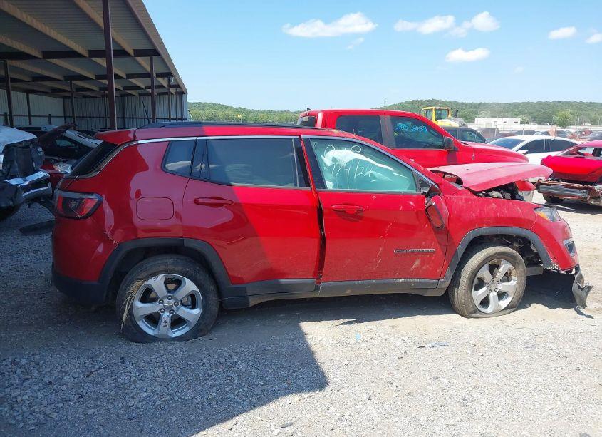 Photo 12 of 2020 Jeep Compass LATITUDE 4X4 (VIN 3C4NJDBBXLT143182)