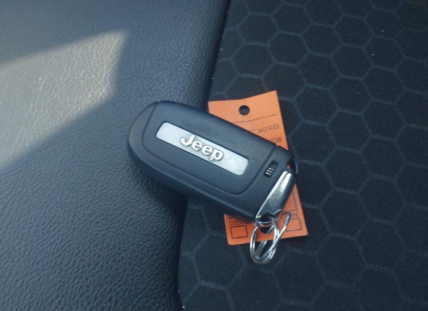 Photo 11 of 2021 Jeep Compass LATITUDE 4X4 (VIN 3C4NJDBBXMT509742)