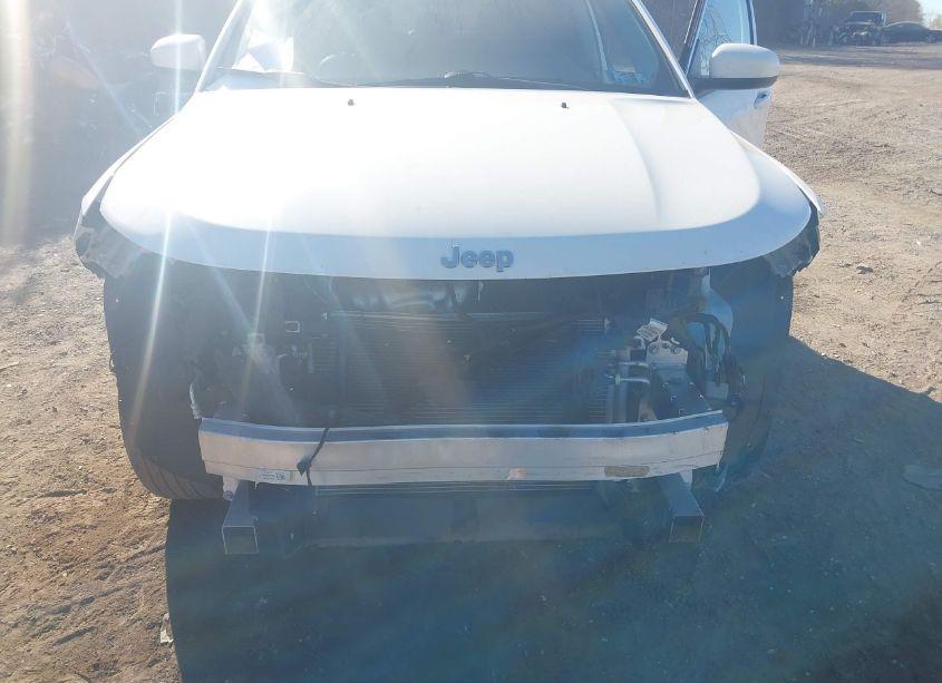 Photo 6 of 2021 Jeep Compass LATITUDE 4X4 (VIN 3C4NJDBBXMT509742)