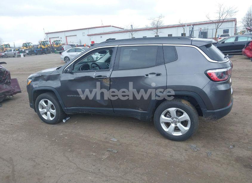 Photo 14 of 2021 Jeep Compass LATITUDE 4X4 (VIN 3C4NJDBBXMT551702)