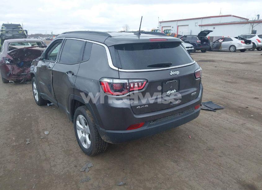 Photo 3 of 2021 Jeep Compass LATITUDE 4X4 (VIN 3C4NJDBBXMT551702)