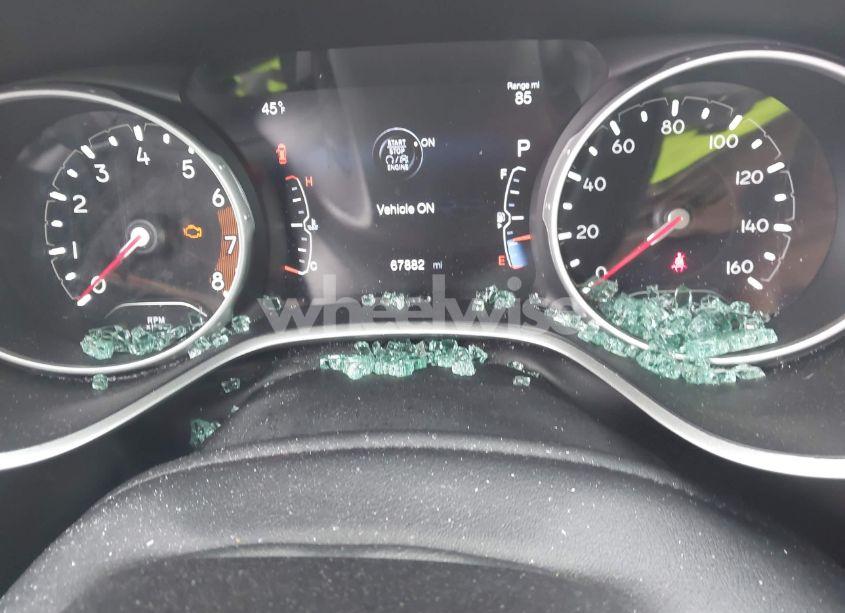 Photo 7 of 2021 Jeep Compass LATITUDE 4X4 (VIN 3C4NJDBBXMT551702)