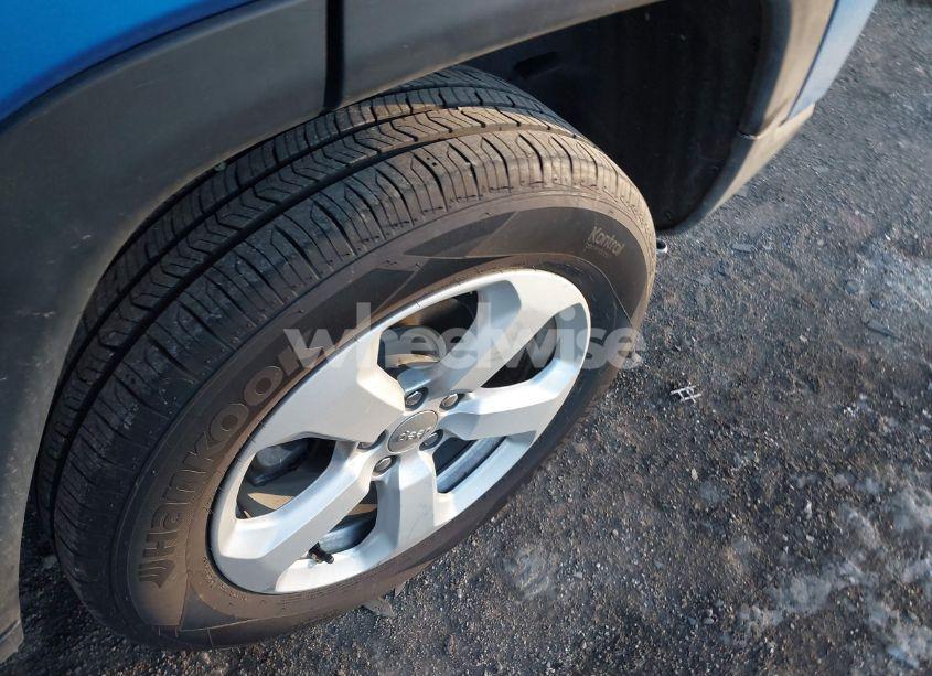 Photo 12 of 2021 Jeep Compass LATITUDE 4X4 (VIN 3C4NJDBBXMT576440)