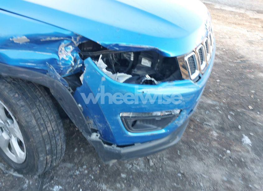 Photo 6 of 2021 Jeep Compass LATITUDE 4X4 (VIN 3C4NJDBBXMT576440)