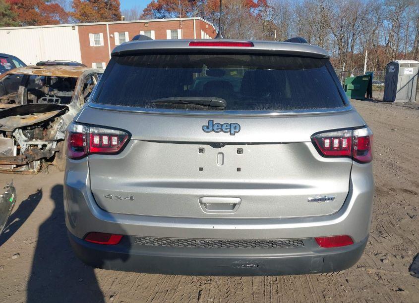 Photo 16 of 2022 Jeep Compass LATITUDE 4X4 (VIN 3C4NJDBBXNT116504)