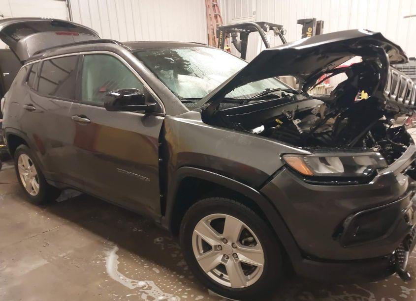 Photo 13 of 2022 Jeep Compass LATITUDE 4X4 (VIN 3C4NJDBBXNT120665)
