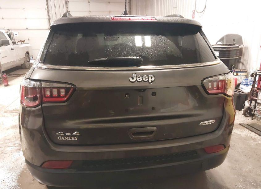 Photo 16 of 2022 Jeep Compass LATITUDE 4X4 (VIN 3C4NJDBBXNT120665)