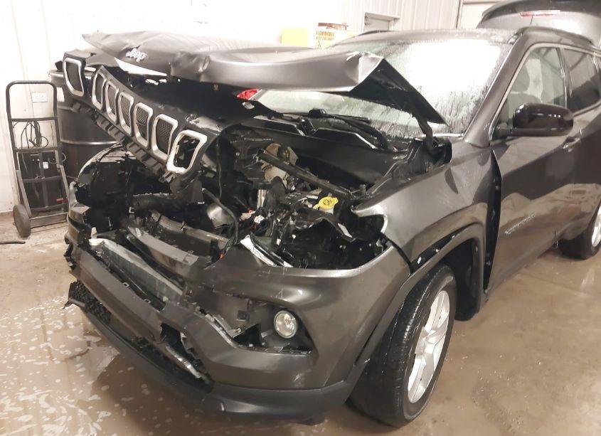 Photo 6 of 2022 Jeep Compass LATITUDE 4X4 (VIN 3C4NJDBBXNT120665)