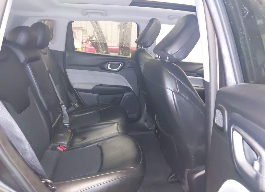 Photo 8 of 2022 Jeep Compass LATITUDE 4X4 (VIN 3C4NJDBBXNT120665)