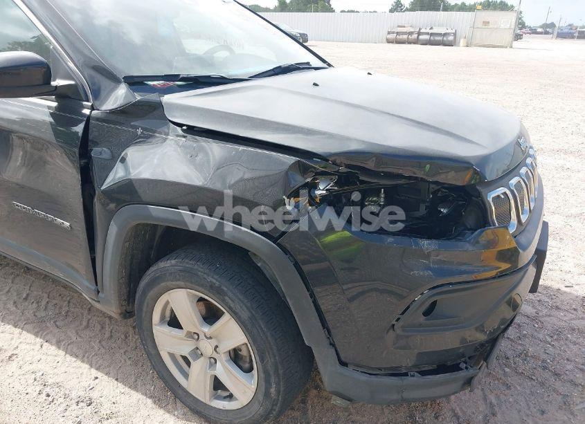 Photo 6 of 2022 Jeep Compass LATITUDE 4X4 (VIN 3C4NJDBBXNT209295)