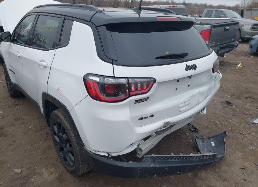 Photo 6 of 2022 Jeep Compass ALTITUDE 4X4 (VIN 3C4NJDBBXNT220362)