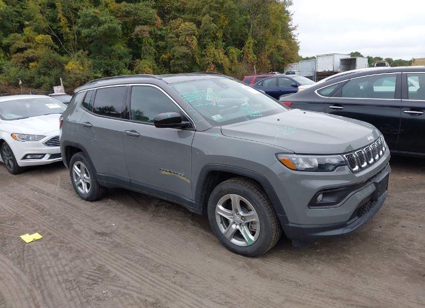 2023 Jeep Compass LATITUDE 4X4 (VIN 3C4NJDBN0PT537421) main photo