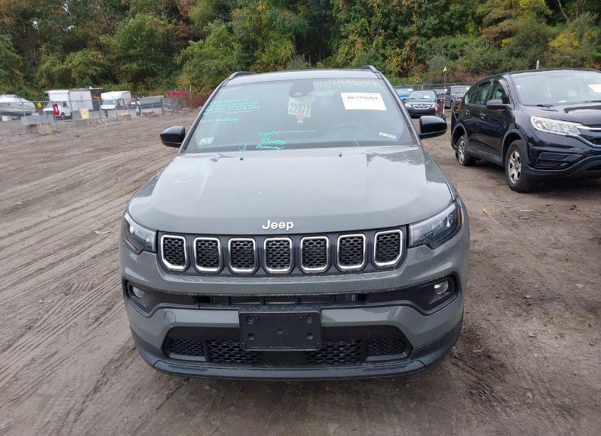 Photo 12 of 2023 Jeep Compass LATITUDE 4X4 (VIN 3C4NJDBN0PT537421)