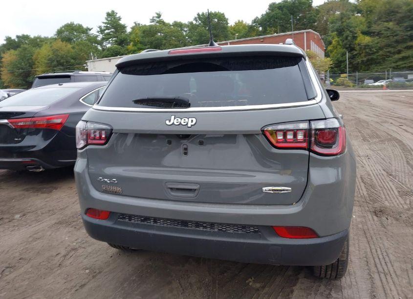 Photo 16 of 2023 Jeep Compass LATITUDE 4X4 (VIN 3C4NJDBN0PT537421)