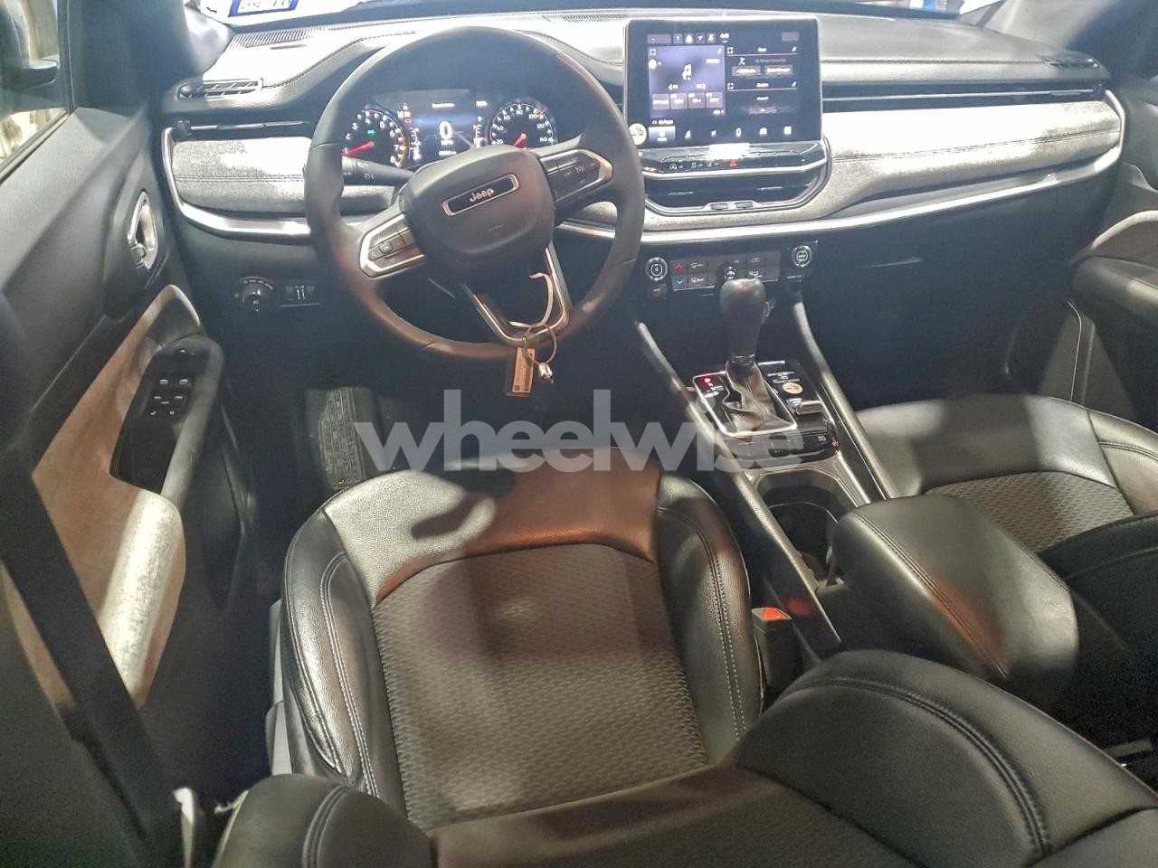 Photo 8 of 2024 JEEP COMPASS LATITUDE N/A (VIN 3C4NJDBN0RT117788)