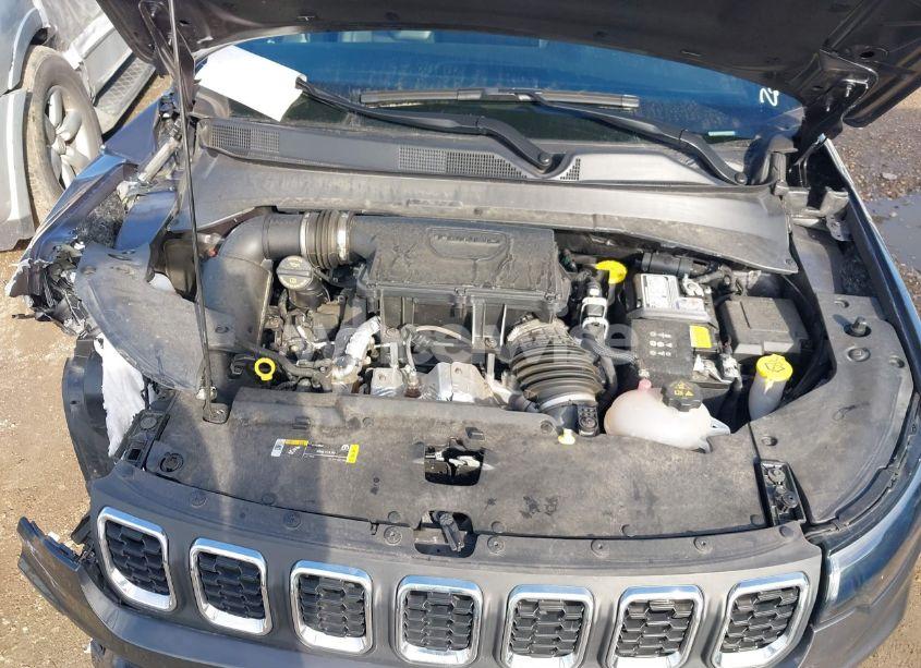 Photo 10 of 2024 Jeep Compass LATITUDE 4X4 (VIN 3C4NJDBN0RT132792)