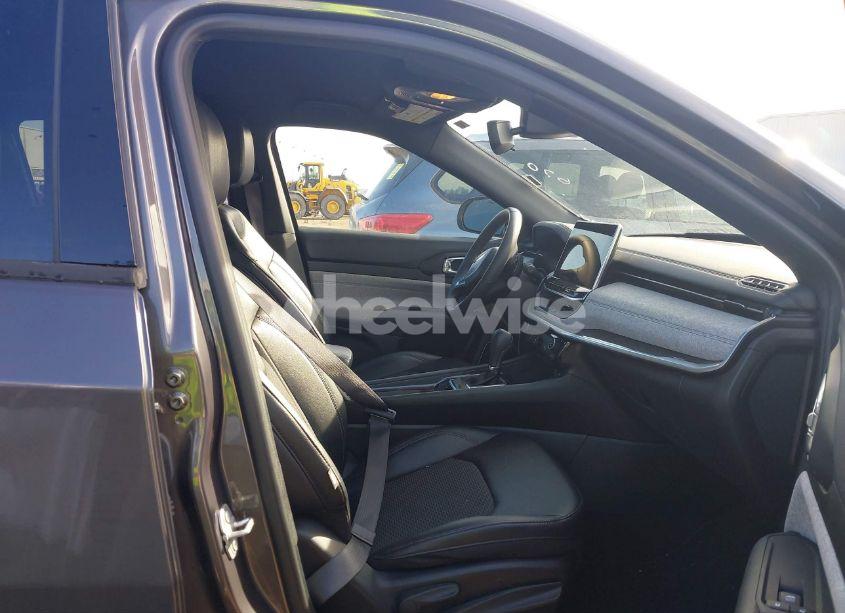 Photo 5 of 2024 Jeep Compass LATITUDE 4X4 (VIN 3C4NJDBN0RT132792)