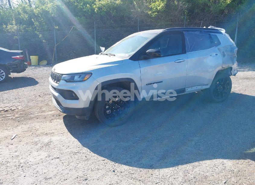 Photo 2 of 2024 Jeep Compass LATITUDE 4X4 (VIN 3C4NJDBN0RT159703)