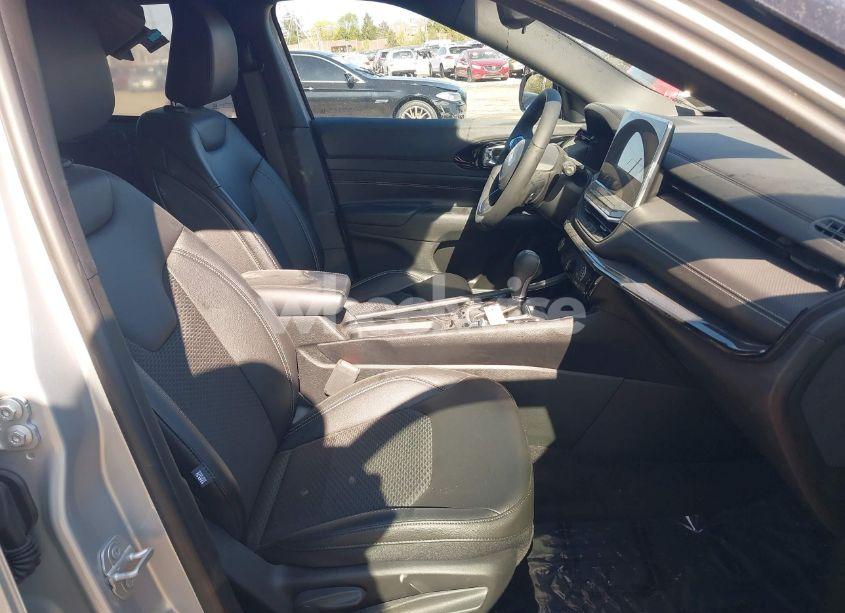 Photo 5 of 2024 Jeep Compass LATITUDE 4X4 (VIN 3C4NJDBN0RT159703)