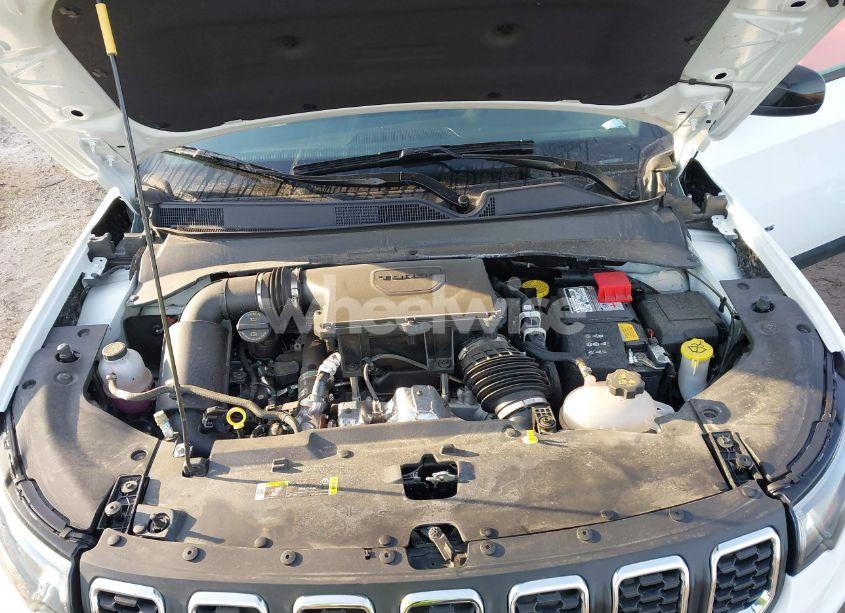 Photo 10 of 2024 Jeep Compass LATITUDE 4X4 (VIN 3C4NJDBN1RT118416)