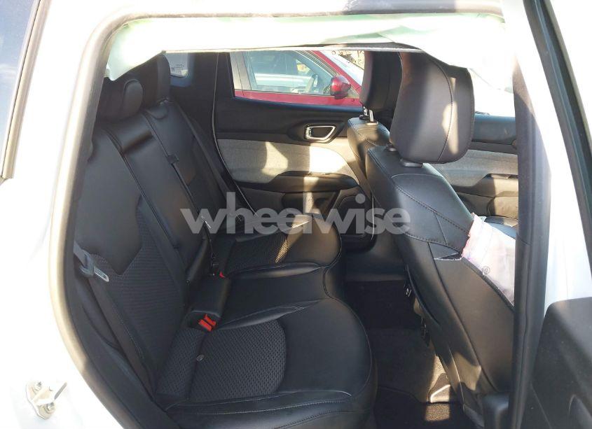 Photo 8 of 2024 Jeep Compass LATITUDE 4X4 (VIN 3C4NJDBN1RT118416)