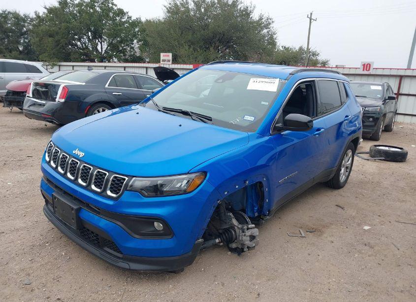 Photo 2 of 2024 Jeep Compass LATITUDE 4X4 (VIN 3C4NJDBN1RT119372)
