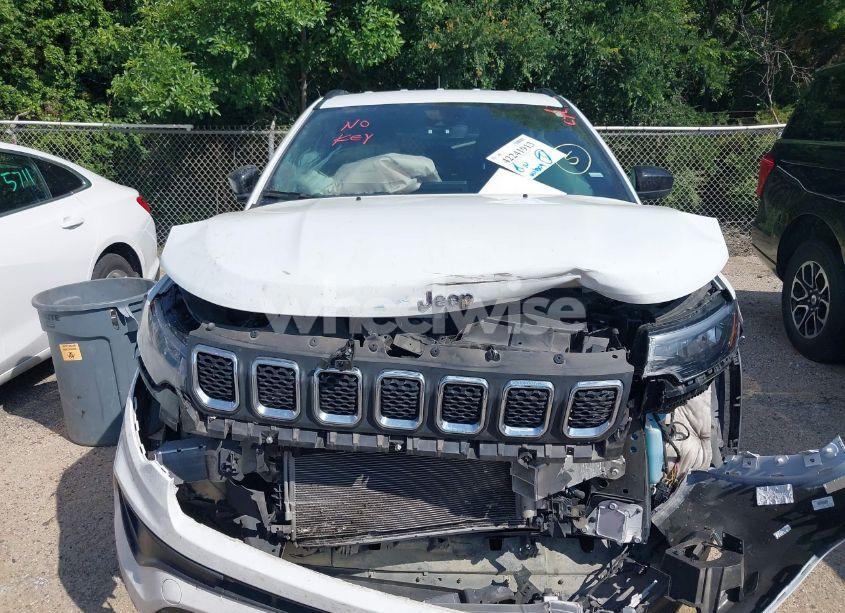 Photo 11 of 2024 Jeep Compass LATITUDE 4X4 (VIN 3C4NJDBN1RT595525)