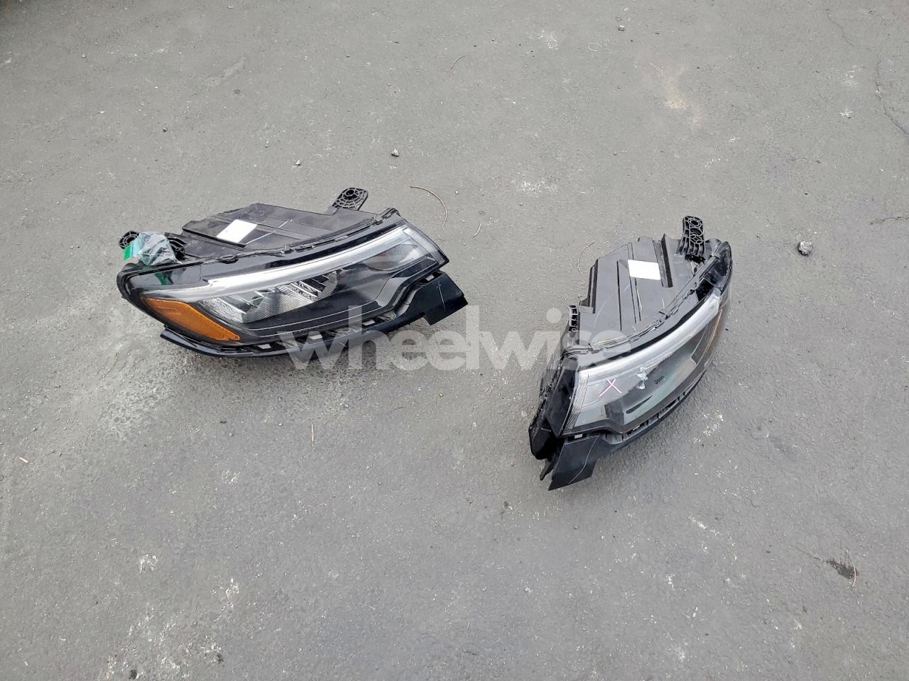 Photo 13 of 2025 JEEP COMPASS LATITUDE (VIN 3C4NJDBN1ST597409)