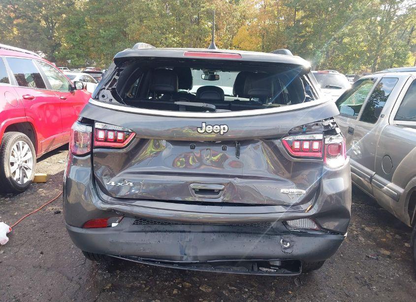 Photo 6 of 2024 Jeep Compass LATITUDE 4X4 (VIN 3C4NJDBN2RT130848)