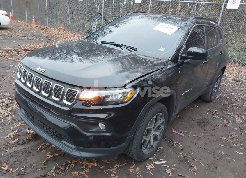 Photo 6 of 2024 Jeep Compass LATITUDE 4X4 (VIN 3C4NJDBN2RT606998)