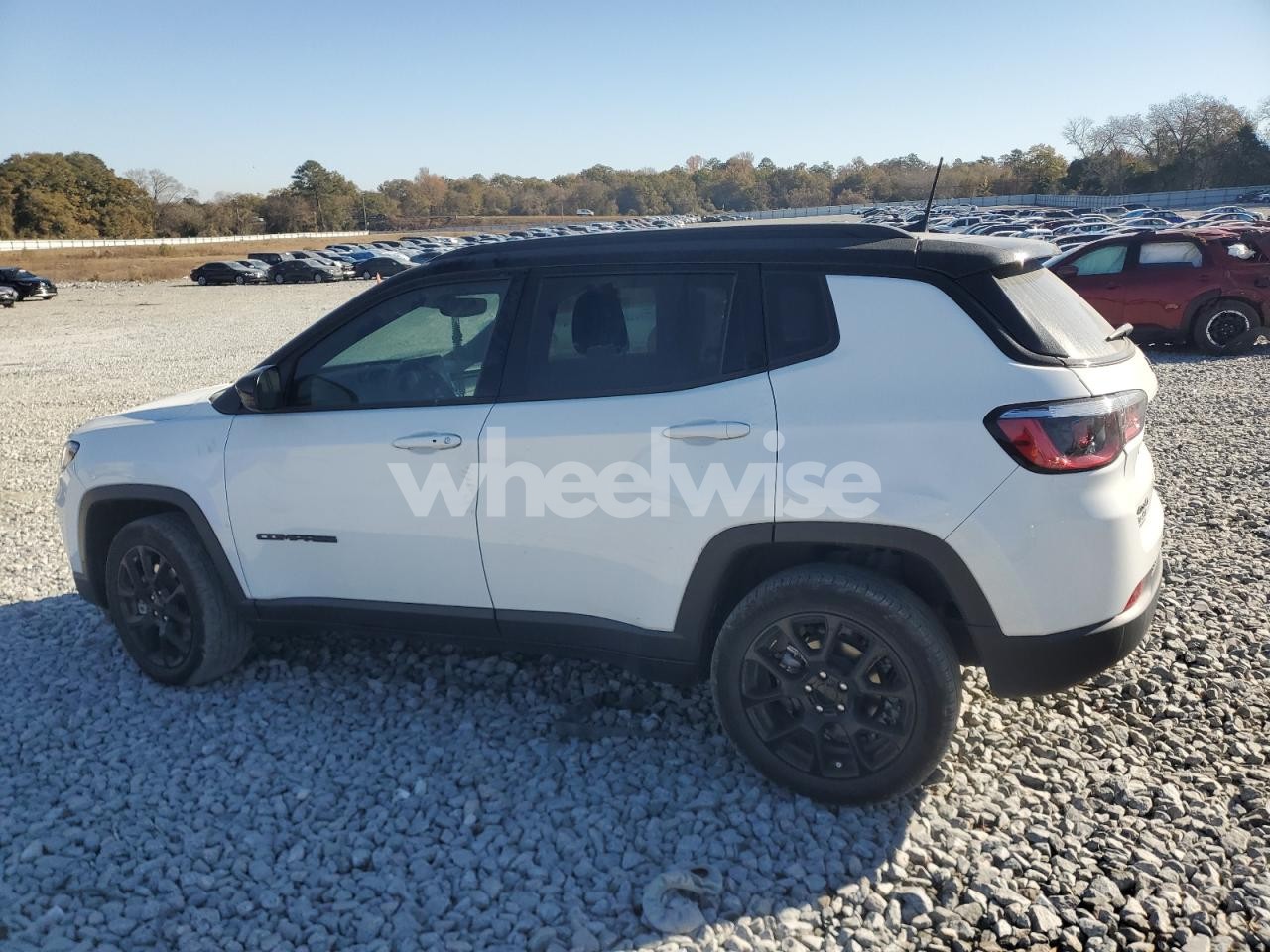 Photo 2 of 2024 JEEP COMPASS LATITUDE (VIN 3C4NJDBN3RT600188)