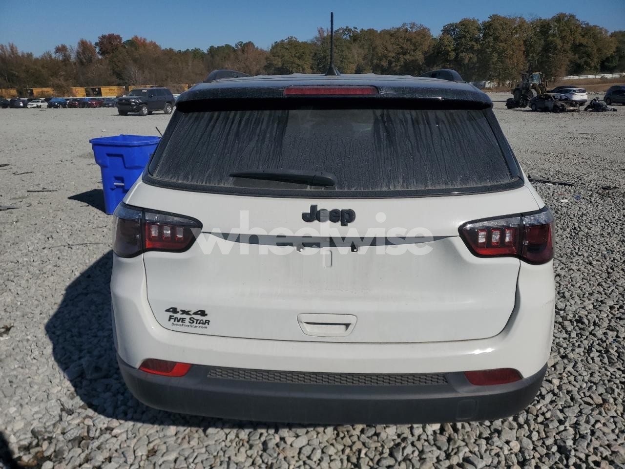 Photo 6 of 2024 JEEP COMPASS LATITUDE (VIN 3C4NJDBN3RT600188)