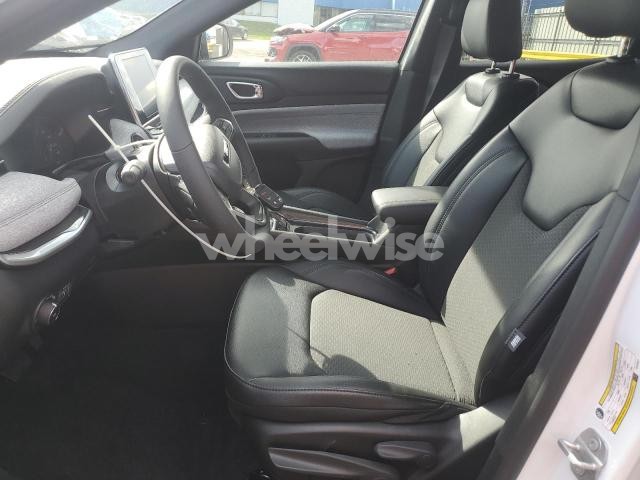 Photo 14 of 2025 JEEP COMPASS LATITUDE N/A (VIN 3C4NJDBN3ST616977)