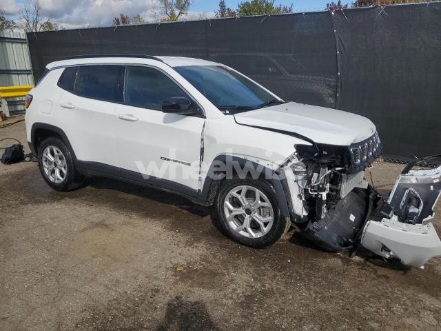 Photo 2 of 2025 JEEP COMPASS LATITUDE N/A (VIN 3C4NJDBN3ST616977)