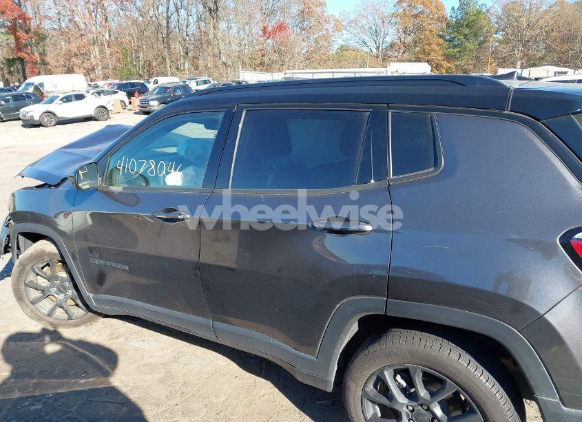 Photo 13 of 2023 Jeep Compass ALTITUDE 4X4 (VIN 3C4NJDBN4PT518337)
