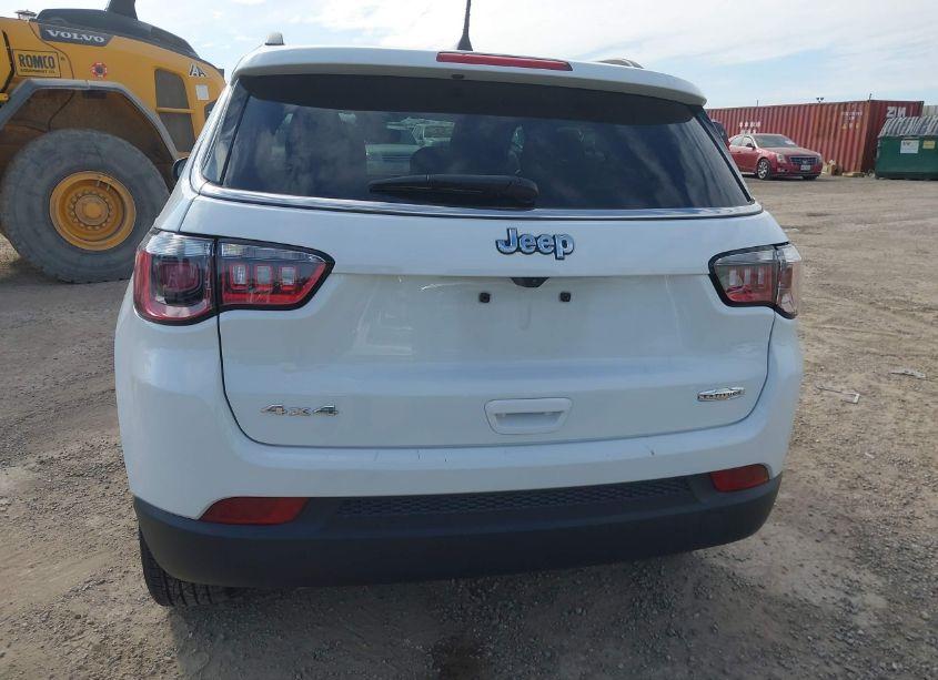 Photo 16 of 2024 Jeep Compass LATITUDE 4X4 (VIN 3C4NJDBN4RT110777)