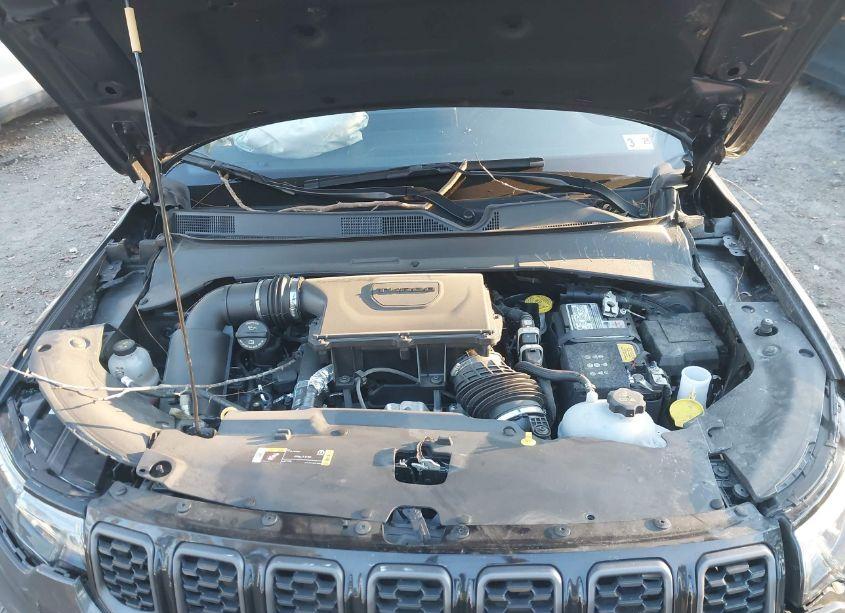 Photo 10 of 2024 Jeep Compass LATITUDE 4X4 (VIN 3C4NJDBN4RT132178)