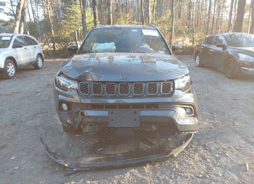 Photo 12 of 2024 Jeep Compass LATITUDE 4X4 (VIN 3C4NJDBN4RT132178)