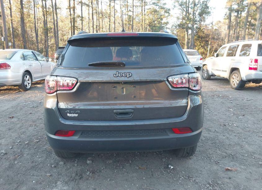Photo 16 of 2024 Jeep Compass LATITUDE 4X4 (VIN 3C4NJDBN4RT132178)