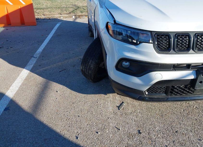 Photo 19 of 2024 Jeep Compass LATITUDE 4X4 (VIN 3C4NJDBN4RT602354)