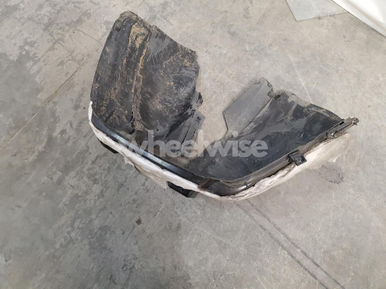 Photo 13 of 2024 JEEP COMPASS LATITUDE N/A (VIN 3C4NJDBN4RT606100)