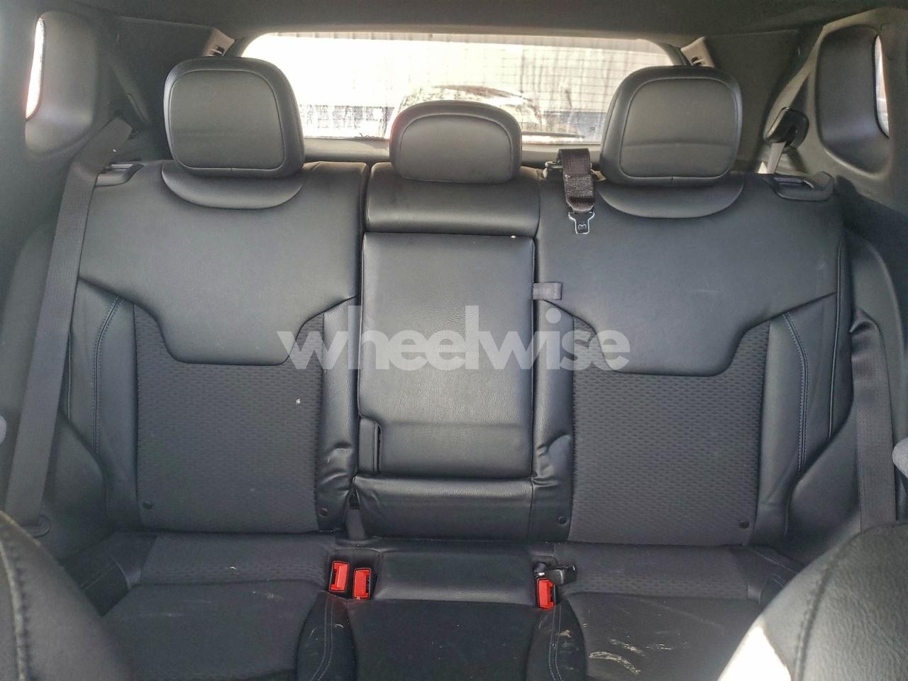 Photo 10 of 2025 JEEP COMPASS LATITUDE (VIN 3C4NJDBN4ST521442)