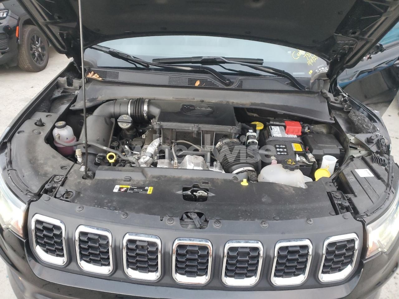 Photo 12 of 2025 JEEP COMPASS LATITUDE (VIN 3C4NJDBN4ST547541)