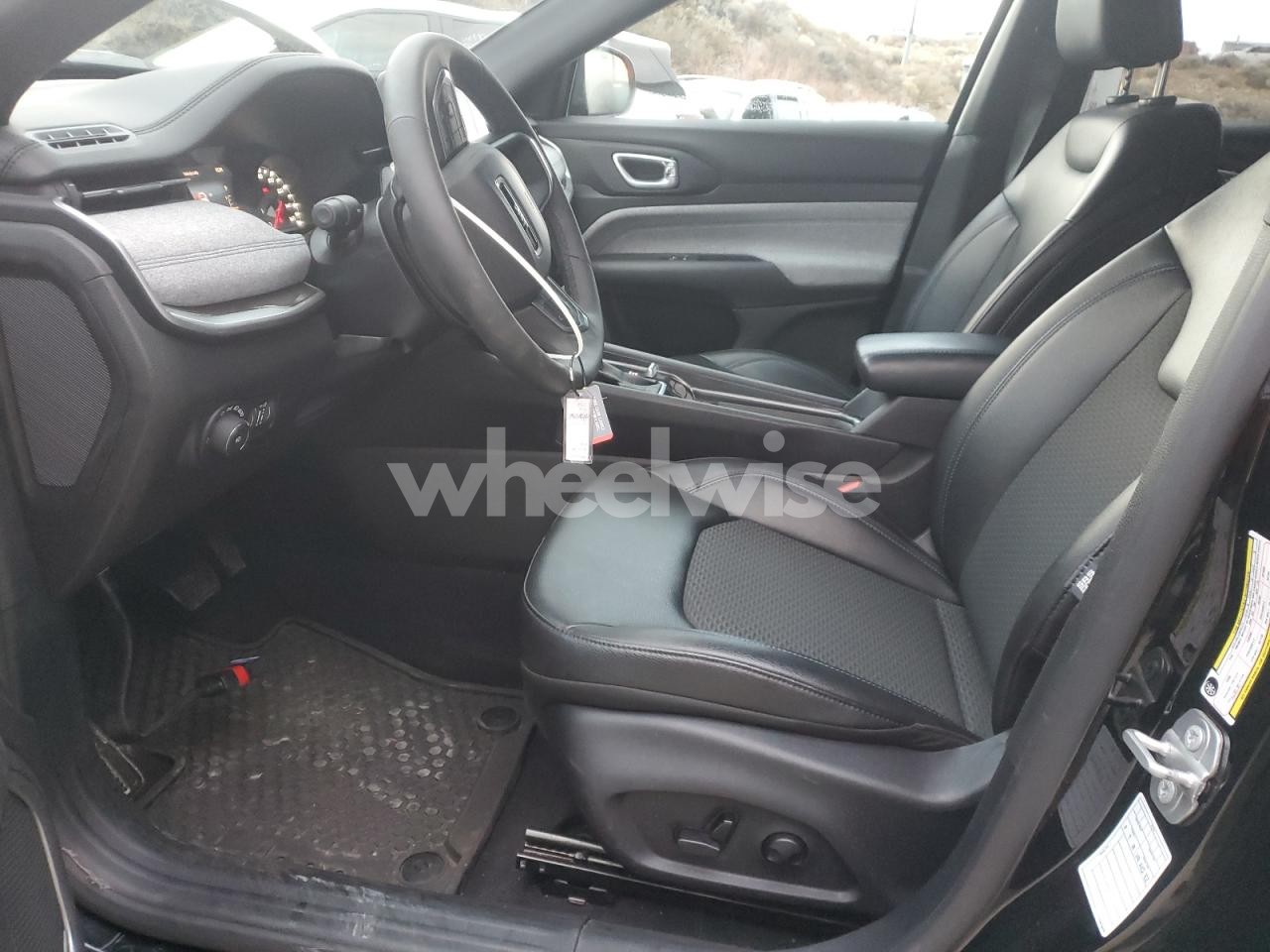 Photo 7 of 2025 JEEP COMPASS LATITUDE (VIN 3C4NJDBN4ST547541)