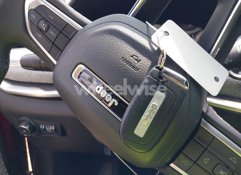 Photo 11 of 2024 Jeep Compass LATITUDE 4X4 (VIN 3C4NJDBN5RT579943)