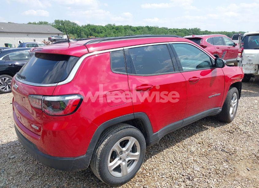 Photo 4 of 2024 Jeep Compass LATITUDE 4X4 (VIN 3C4NJDBN5RT579943)